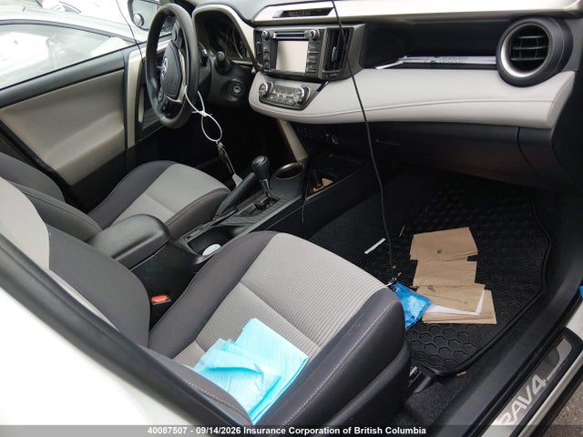 Продажа на аукционе авто 2015 Toyota Rav4 Xle, vin: 2T3RFREV4FW280024, номер лота: 40087507