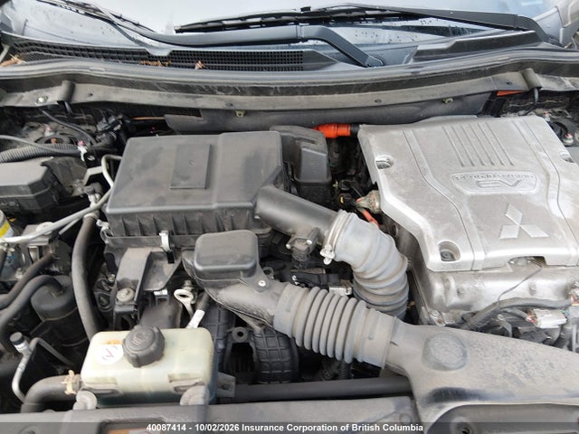 40087414 :رقم المزاد ، JA4J24A59JZ611975 vin ، 2018 Mitsubishi Outlander Se/gt مزاد بيع