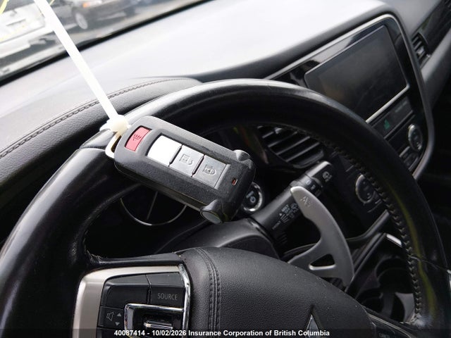 40087414 :رقم المزاد ، JA4J24A59JZ611975 vin ، 2018 Mitsubishi Outlander Se/gt مزاد بيع