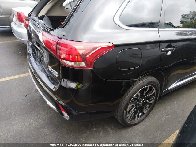 40087414 :رقم المزاد ، JA4J24A59JZ611975 vin ، 2018 Mitsubishi Outlander Se/gt مزاد بيع