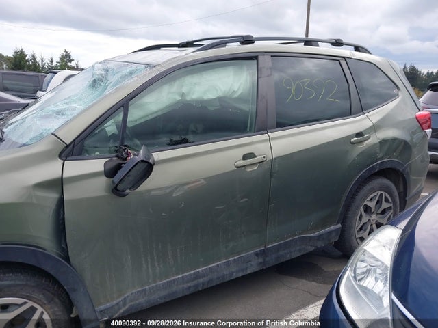 2020 Subaru Forester Touring მანქანა იყიდება აუქციონზე, vin: JF2SKEJC1LH498533, აუქციონის ნომერი: 40090392