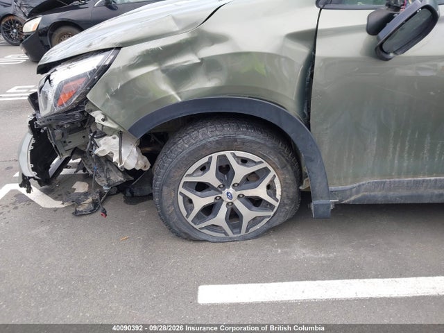 2020 Subaru Forester Touring მანქანა იყიდება აუქციონზე, vin: JF2SKEJC1LH498533, აუქციონის ნომერი: 40090392