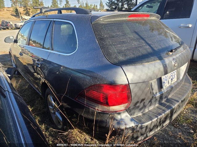 40090393 :رقم المزاد ، 3VWTL8AJ4AM619125 vin ، 2010 Volkswagen Golf مزاد بيع