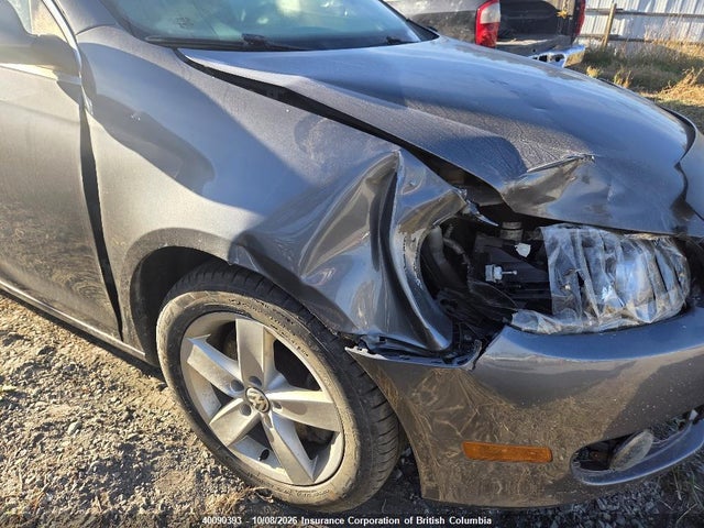 40090393 :رقم المزاد ، 3VWTL8AJ4AM619125 vin ، 2010 Volkswagen Golf مزاد بيع