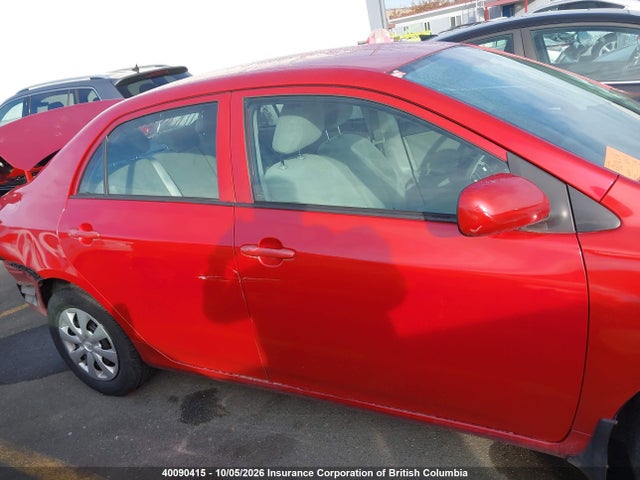 40090415 :رقم المزاد ، 2T1BU4EE6BC742422 vin ، 2011 Toyota Corolla Ce مزاد بيع