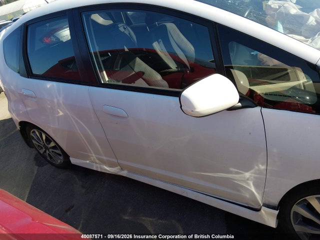 40087571 :رقم المزاد ، LUCGE8G76D3000487 vin ، 2013 Honda Fit Sport مزاد بيع