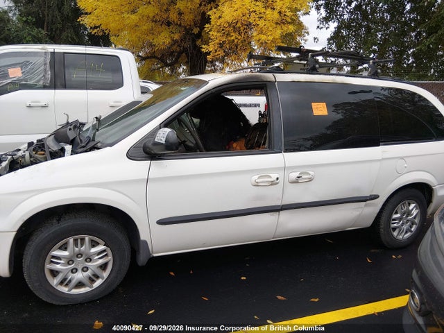 Продажа на аукционе авто 2002 Dodge Grand Caravan Sport, vin: 2B4GP44RX2R671529, номер лота: 40090427