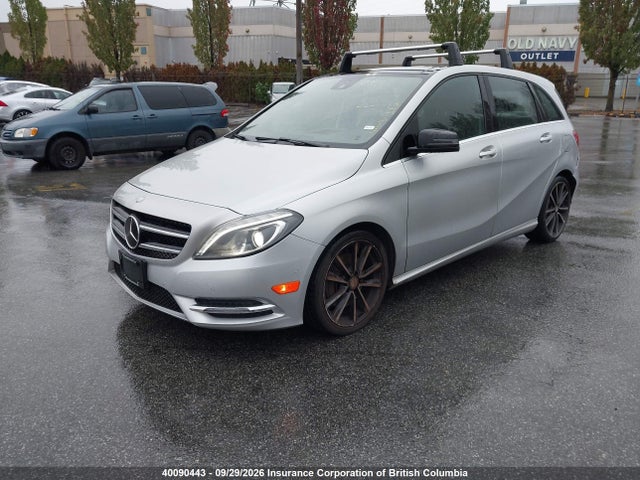 Mercedes-Benz B250 2014 WDDMH4EB2EJ214099 Image 2
