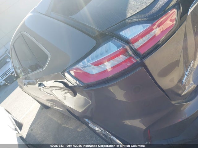 40087943 :رقم المزاد ، 2FMPK4K97KBC52028 vin ، 2019 Ford Edge Titanium مزاد بيع