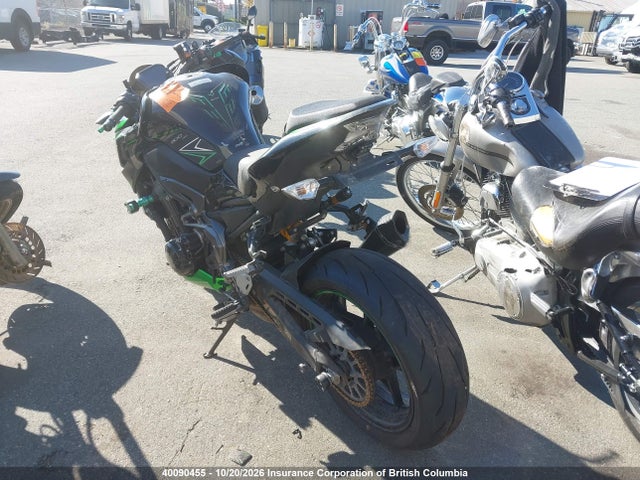 Kawasaki Zr900 M 2023 ML5ZRDM12PDA61891 Image 3