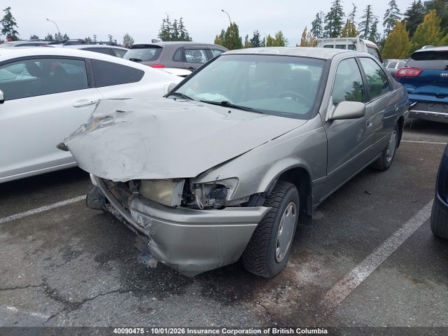 40090475 :رقم المزاد ، JT2BG22K0Y0384560 vin ، 2000 Toyota Camry مزاد بيع