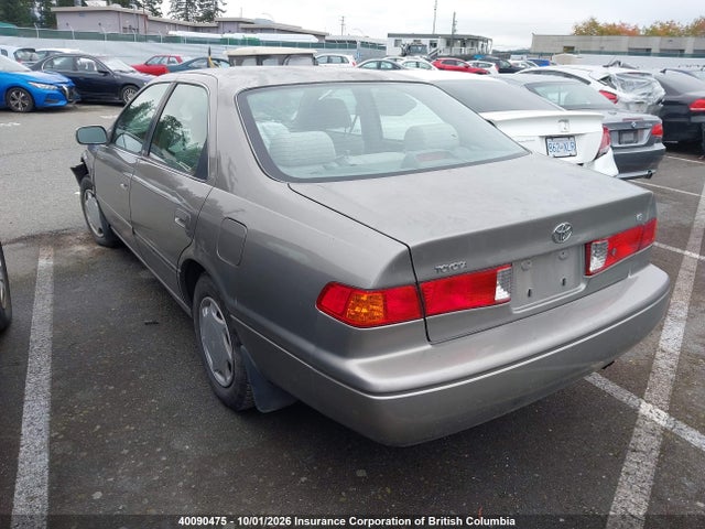 40090475 :رقم المزاد ، JT2BG22K0Y0384560 vin ، 2000 Toyota Camry مزاد بيع