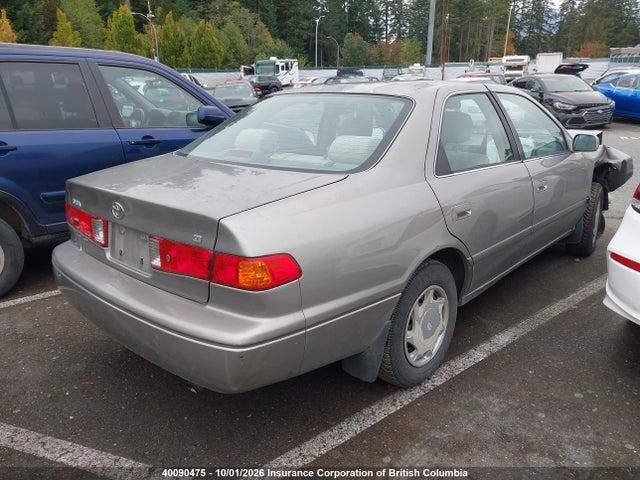 40090475 :رقم المزاد ، JT2BG22K0Y0384560 vin ، 2000 Toyota Camry مزاد بيع
