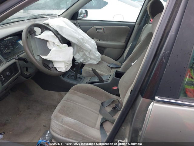 40090475 :رقم المزاد ، JT2BG22K0Y0384560 vin ، 2000 Toyota Camry مزاد بيع