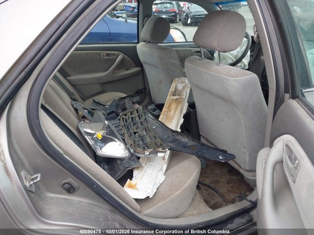 40090475 :رقم المزاد ، JT2BG22K0Y0384560 vin ، 2000 Toyota Camry مزاد بيع