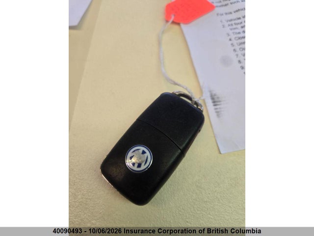40090493 :رقم المزاد ، 3VWRF21Y16M330772 vin ، 2006 Volkswagen New Beetle Convertible 2.5l مزاد بيع
