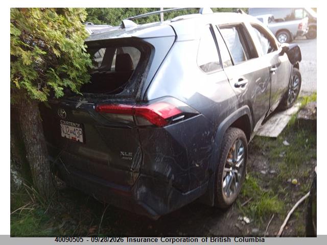 40090505 :رقم المزاد ، 2T3R1RFV8MC172209 vin ، 2021 Toyota Rav4 مزاد بيع