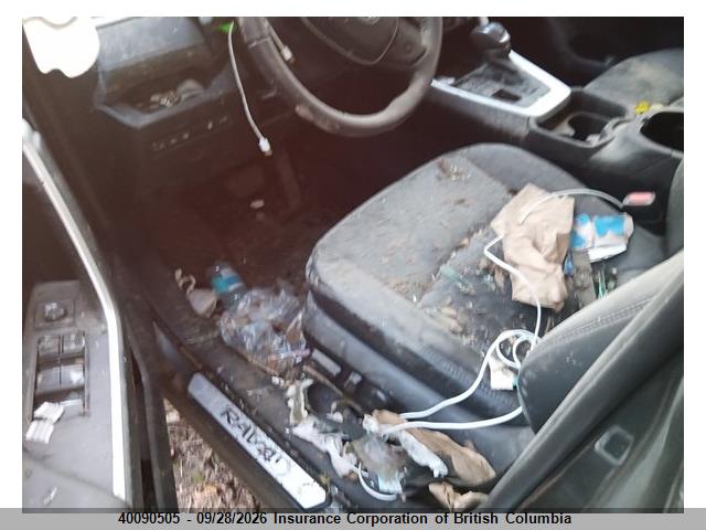 40090505 :رقم المزاد ، 2T3R1RFV8MC172209 vin ، 2021 Toyota Rav4 مزاد بيع