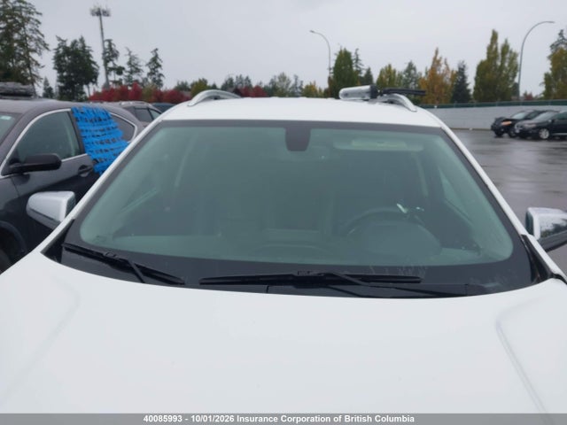 Продажа на аукционе авто 2018 Chevrolet Equinox Premier, vin: 2GNAXVEV1J6190554, номер лота: 40085993