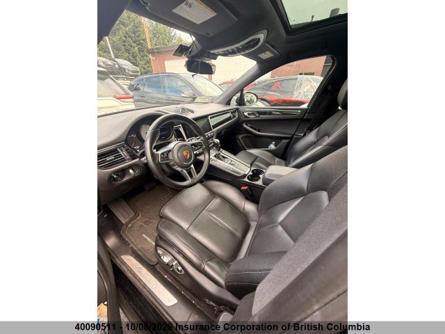 Porsche Macan 2019 WP1AB2A55KLB33048 Image 16