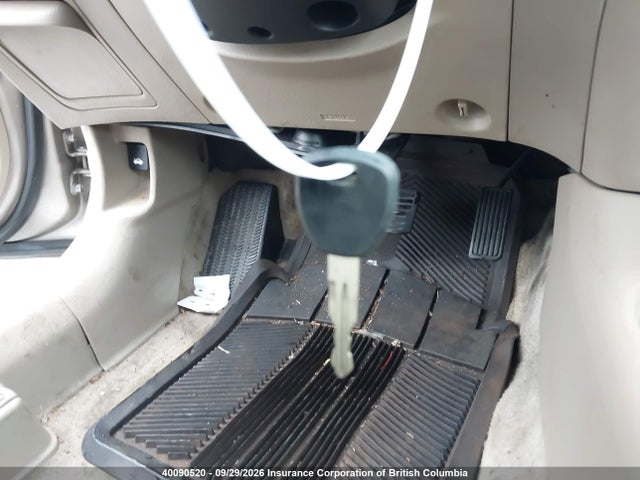 2001 Honda Civic მანქანა იყიდება აუქციონზე, vin: 2HGES16601H930870, აუქციონის ნომერი: 40090520