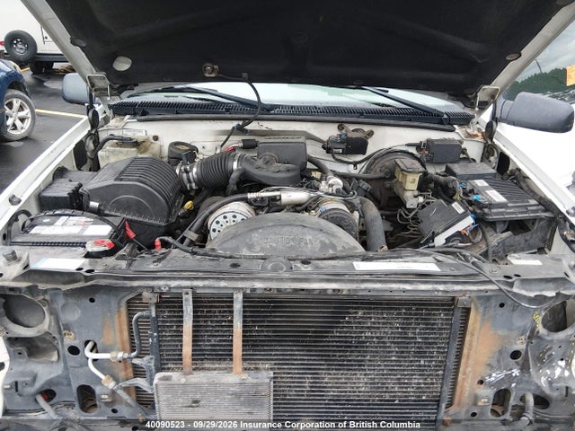40090523 :رقم المزاد ، 1GKEK13R6XJ801752 vin ، 1999 Gmc Yukon مزاد بيع
