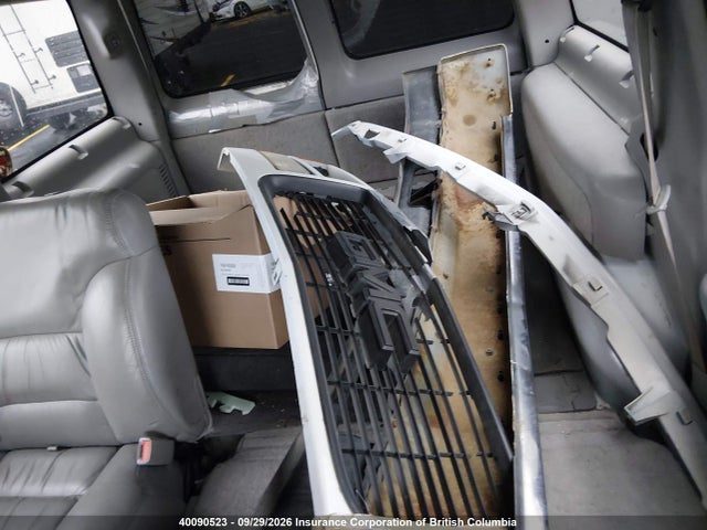 40090523 :رقم المزاد ، 1GKEK13R6XJ801752 vin ، 1999 Gmc Yukon مزاد بيع