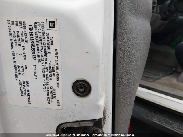 40090523 :رقم المزاد ، 1GKEK13R6XJ801752 vin ، 1999 Gmc Yukon مزاد بيع