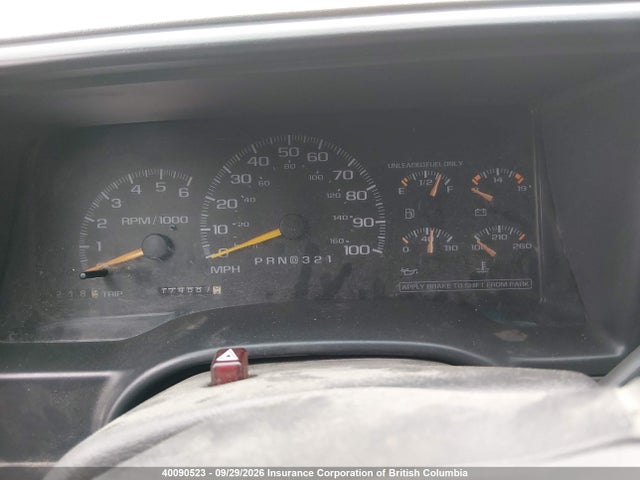 40090523 :رقم المزاد ، 1GKEK13R6XJ801752 vin ، 1999 Gmc Yukon مزاد بيع