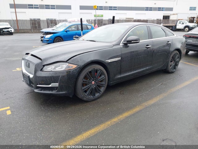 2017 Jaguar Xj მანქანა იყიდება აუქციონზე, vin: SAJXJ1GDXH8W05314, აუქციონის ნომერი: 40090530