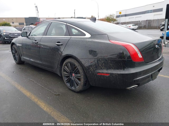 2017 Jaguar Xj მანქანა იყიდება აუქციონზე, vin: SAJXJ1GDXH8W05314, აუქციონის ნომერი: 40090530