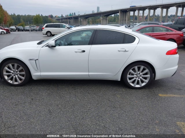 40090536 :رقم المزاد ، SAJXJ0EFXD8S89003 vin ، 2013 Jaguar Xf مزاد بيع