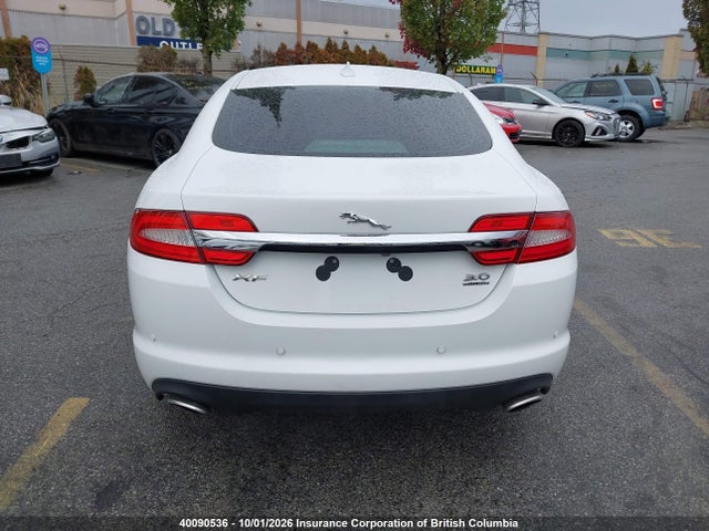 40090536 :رقم المزاد ، SAJXJ0EFXD8S89003 vin ، 2013 Jaguar Xf مزاد بيع