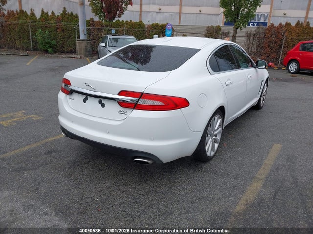 40090536 :رقم المزاد ، SAJXJ0EFXD8S89003 vin ، 2013 Jaguar Xf مزاد بيع