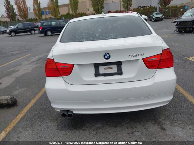 Продаж на аукціоні авто 2011 Bmw 328i, vin: WBAPK7C55BF083558, номер лоту: 40090571