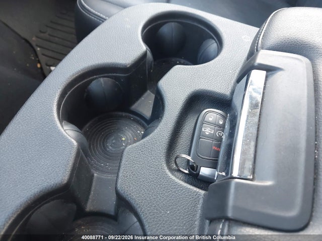40088771 :رقم المزاد ، 1C6RR7JM7FS711187 vin ، 2015 Ram 1500 Laramie مزاد بيع