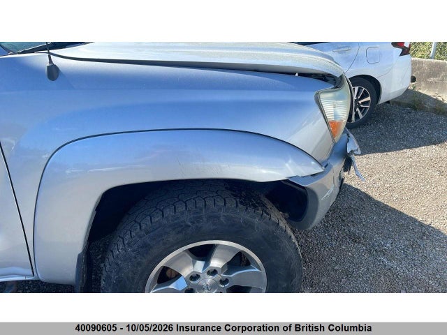 40090605 :رقم المزاد ، 5TEUU42N85Z070438 vin ، 2005 Toyota Tacoma Access Cab مزاد بيع