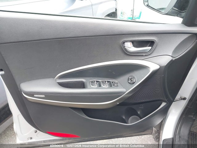 Продажа на аукционе авто 2018 Hyundai Santa Fe Sport, vin: 5XYZUDLB7JG558374, номер лота: 40090616