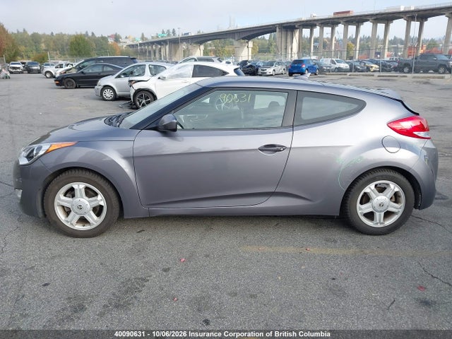 2013 Hyundai Veloster მანქანა იყიდება აუქციონზე, vin: KMHTC6ADXDU087103, აუქციონის ნომერი: 40090631