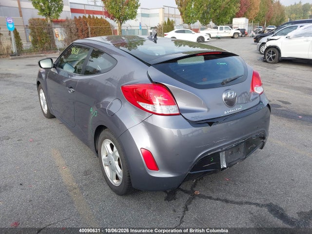 2013 Hyundai Veloster მანქანა იყიდება აუქციონზე, vin: KMHTC6ADXDU087103, აუქციონის ნომერი: 40090631