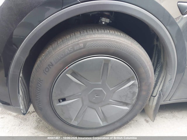Tesla Model Y Standard Range 2026 XP7YGDFD0TB870321 Image 19