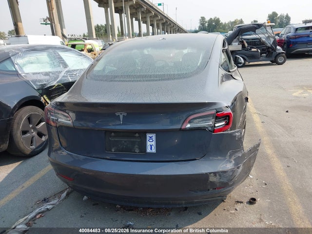 5YJ3E1EA9PF411530 Tesla MODEL 3
