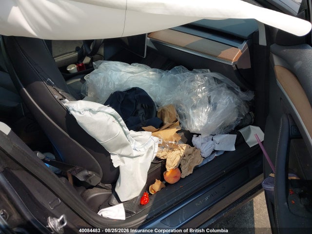 5YJ3E1EA9PF411530 Tesla MODEL 3