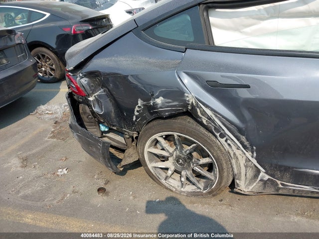 5YJ3E1EA9PF411530 Tesla MODEL 3
