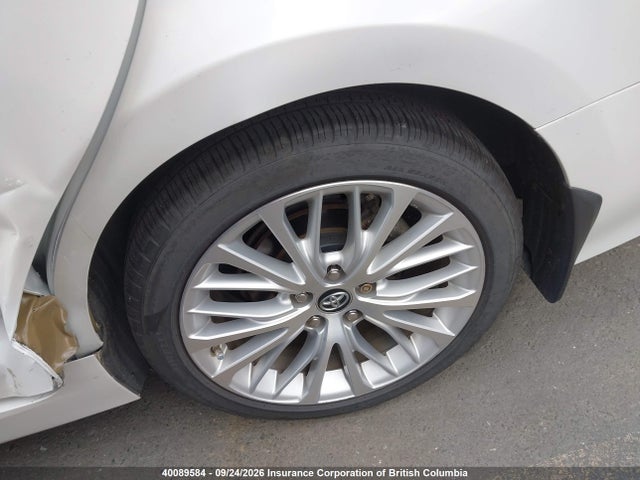 40089584 :رقم المزاد ، 4T1B21HK6JU001528 vin ، 2018 Toyota Camry Hybrid/le/xle/se مزاد بيع