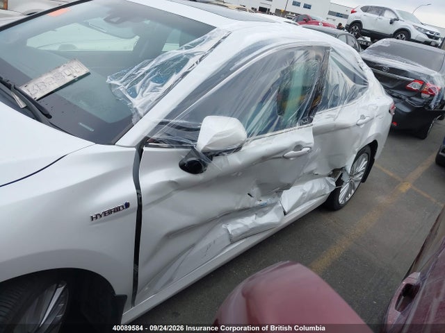 40089584 :رقم المزاد ، 4T1B21HK6JU001528 vin ، 2018 Toyota Camry Hybrid/le/xle/se مزاد بيع