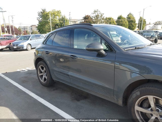 Porsche Macan 2017 WP1AA2A57HLB82442 Image 13