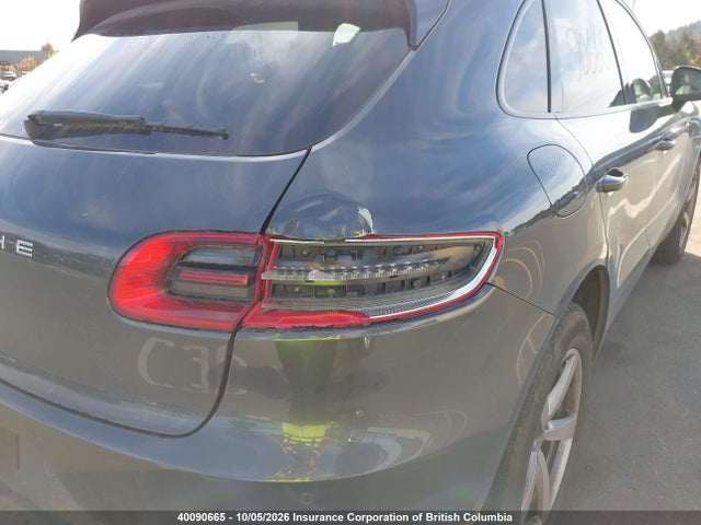 Porsche Macan 2017 WP1AA2A57HLB82442 Image 6