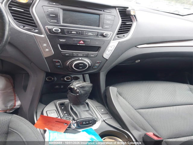 Продаж на аукціоні авто 2018 Hyundai Santa Fe Sport, vin: 5XYZUDLB8JG517610, номер лоту: 40090669