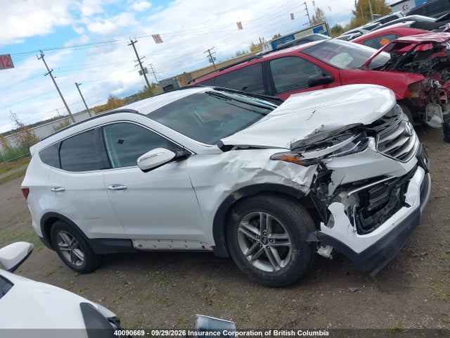 Продаж на аукціоні авто 2018 Hyundai Santa Fe Sport, vin: 5XYZUDLB8JG517610, номер лоту: 40090669